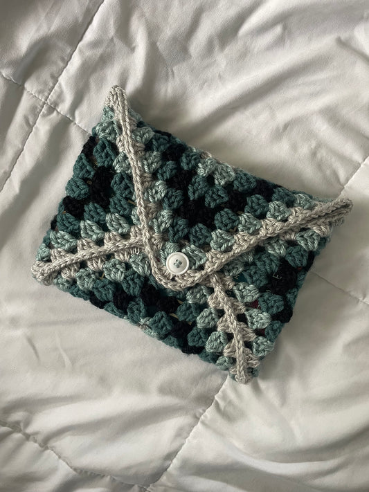 Gwinny Book Sleeve